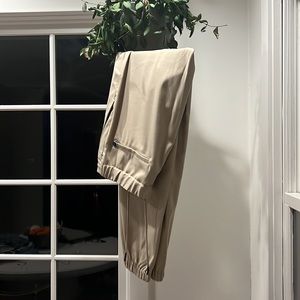 Mizzen + Main khaki joggers